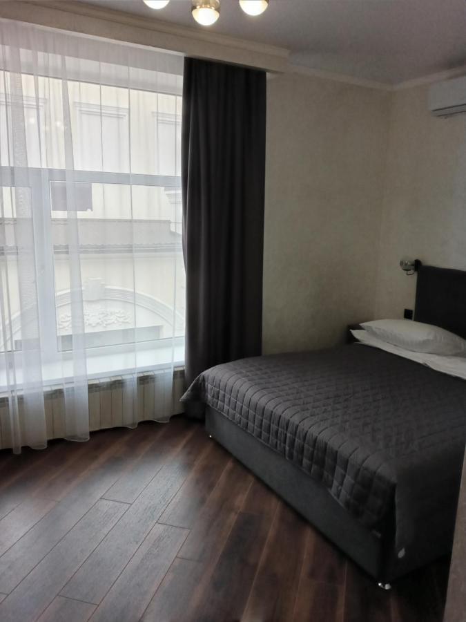 Hotel Safari-Club à Vinnytsia Extérieur photo