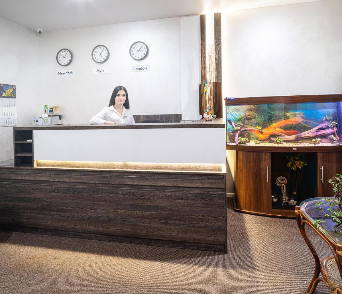 Hotel Safari-Club à Vinnytsia Extérieur photo