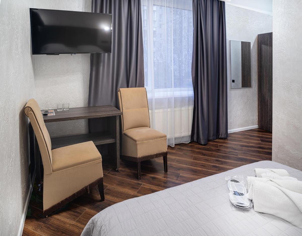Hotel Safari-Club à Vinnytsia Extérieur photo