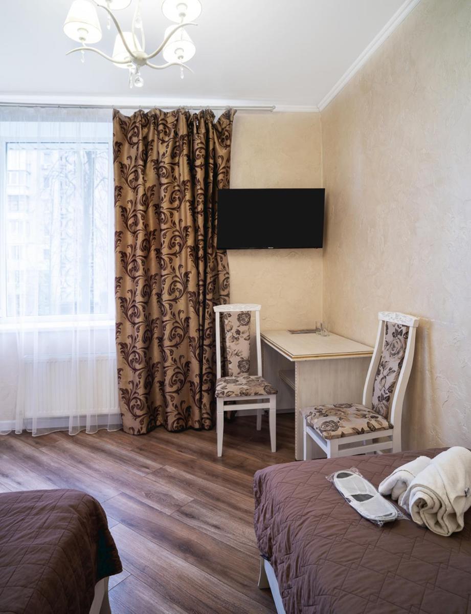 Hotel Safari-Club à Vinnytsia Extérieur photo