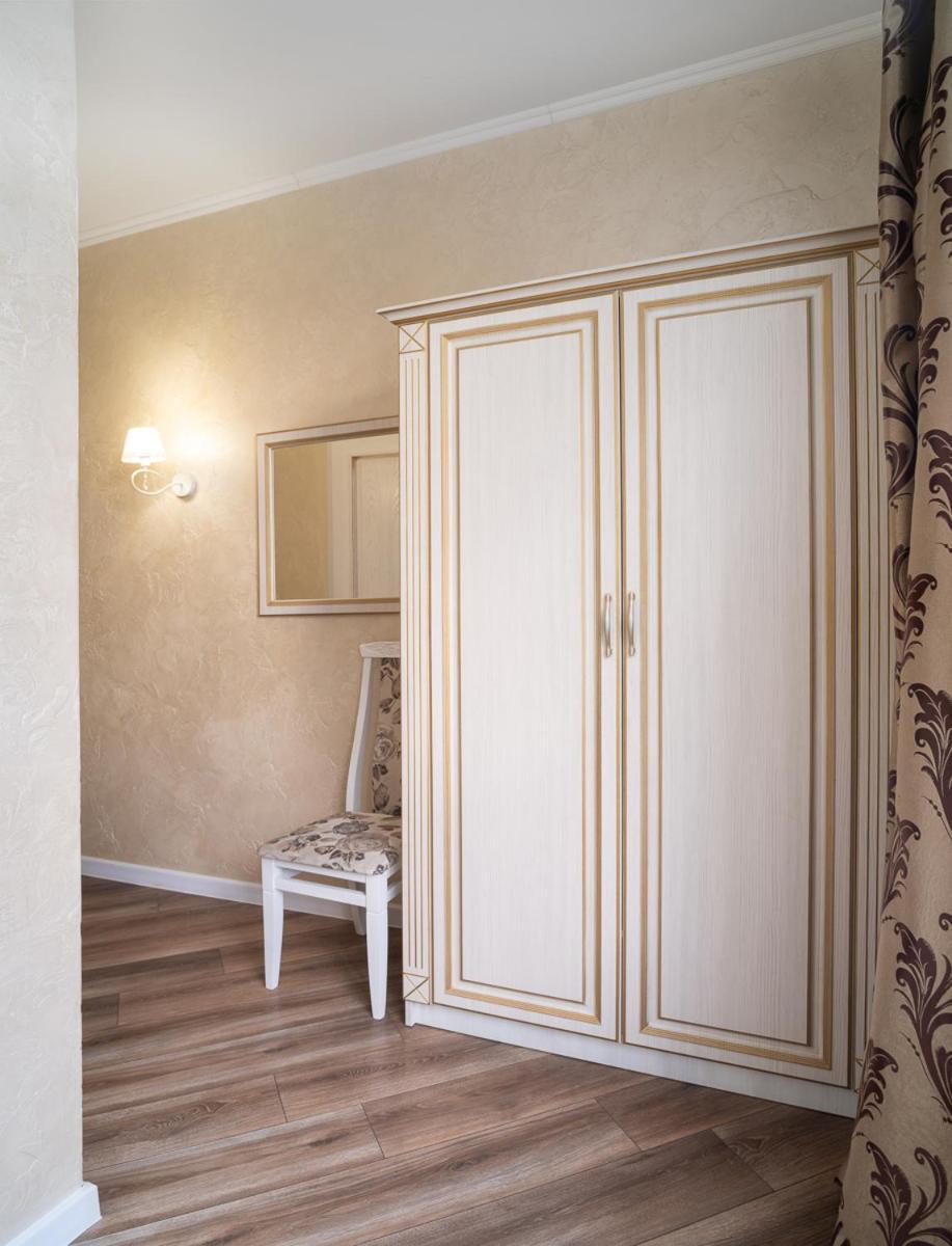 Hotel Safari-Club à Vinnytsia Extérieur photo